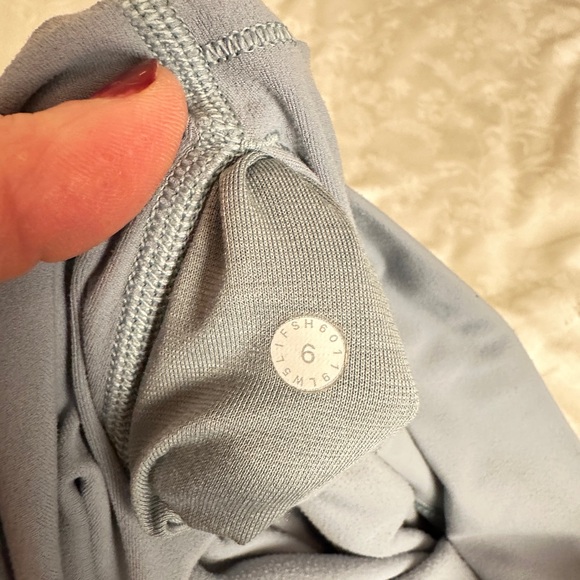 Lululemon align leggings sz 6 25" blue - Picture 3 of 4